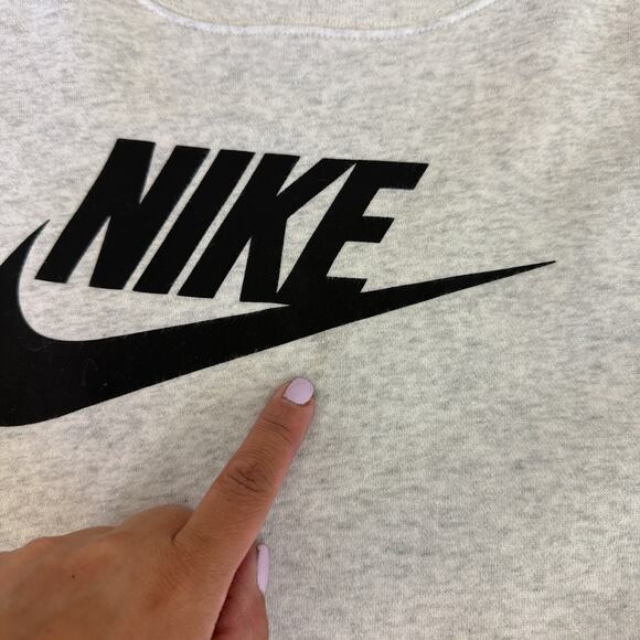 Nike Big Kids Fleece Sweatshirt Gray Crewneck - Size XL - Picture 9 of 11